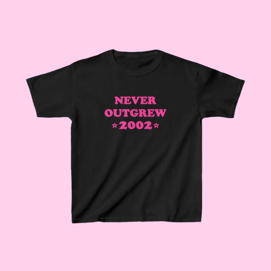 "never outgrew 2002" baby tee in pink