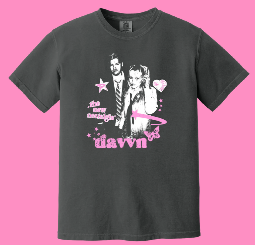 davvn - "the new nostalgia" graphic tee
